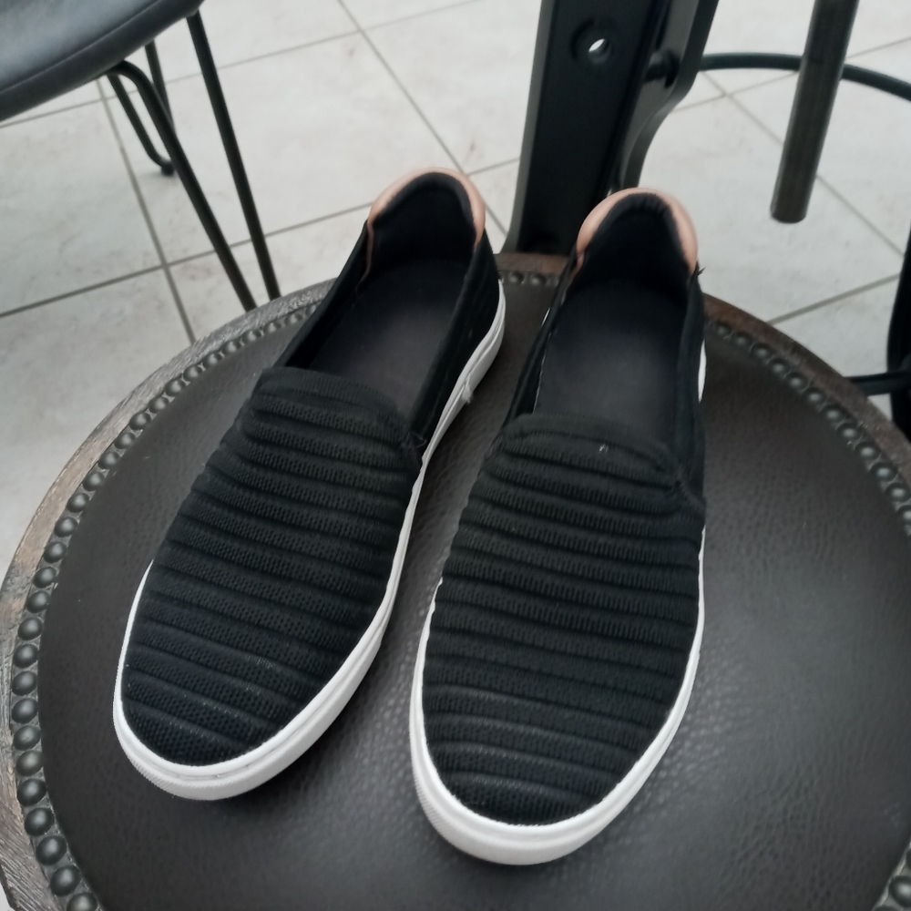 Kelly & Katie kicks